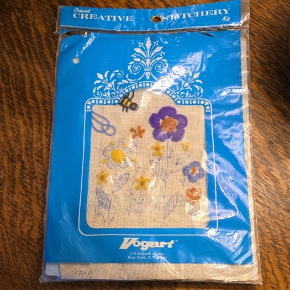 Other - Vintage Vogart Creative Stitchery Kit with Floral Design